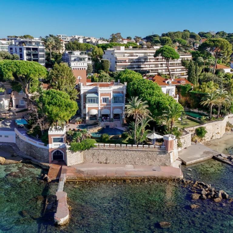 Cap D'Antibes, Chateau de la Vigie à Vendre