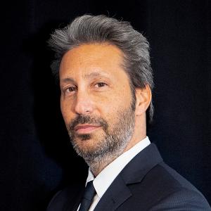 portrait Julien Dana directeur Vaneau Collection Privée