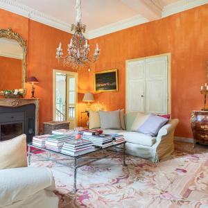 Château édifié en 1756 sur un terrain de 5.9 hectares