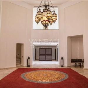 PALAIS À VENDRE AU COEUR DE LA PALMERAIE DE MARRAKECH