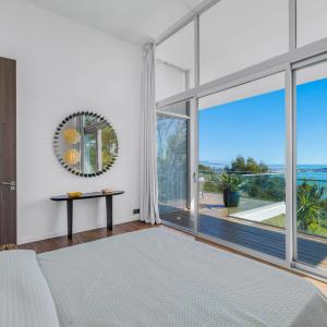 SUPER CANNES  VILLA CONTEMPORAINE VUE MER A VENDRE