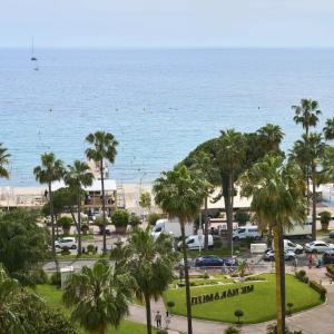 Cannes Croisette - Appartement 3 pièces rénové vue mer à vendre