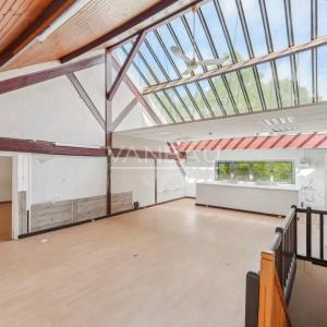 Paris XVIe - Trocadéro - Immeuble de résidence hôtelière.