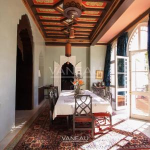MAGNIFIQUE MAISON DE MAÎTRE À VENDRE AUX CHARMES DE LORIENT À TANGER