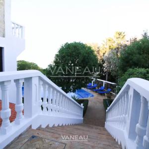 SOMPTUEUSE PROPRIÉTÉ DOMINANT LA MER À VENDRE SUR TANGER