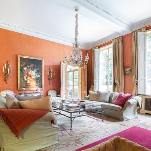 Château édifié en 1756 sur un terrain de 5.9 hectares