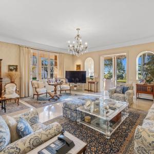 CAP D'ANTIBES - VILLA BELLA VISTA À VENDRE