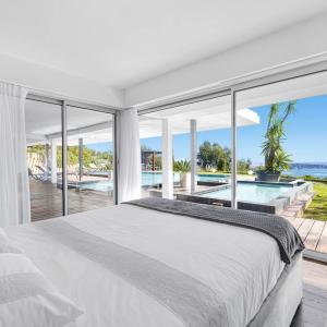 SUPER CANNES  VILLA CONTEMPORAINE VUE MER A VENDRE