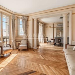 Paris XVIe - Trocadéro - Vue monuments.