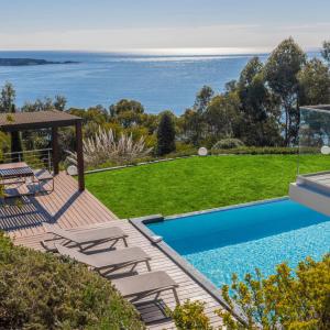 SUPER CANNES  VILLA CONTEMPORAINE VUE MER A VENDRE