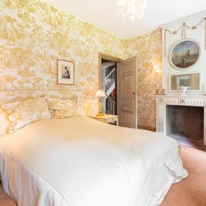 Château édifié en 1756 sur un terrain de 5.9 hectares