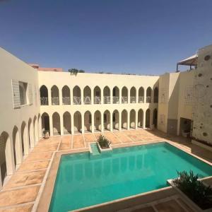Hotel 36 chambres/ Suites  quartier Agdal