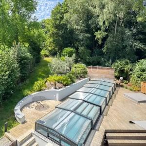 SPLENDIDE VILLA NEUVE DE ± 690 M² BRUTS AVEC JARDIN & PISCINE