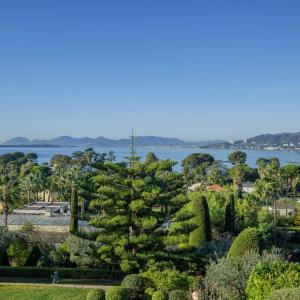 CAP D'ANTIBES - VILLA BELLA VISTA À VENDRE