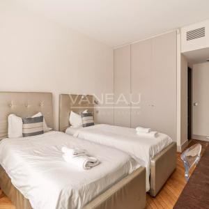 Paris XVIe - Trocadéro - Vue monuments.