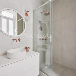 Paris XVIe - Muette - Appartement cinq chambres rénové.