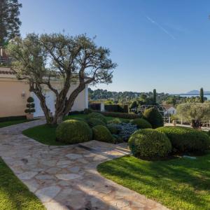CAP D'ANTIBES - VILLA BELLA VISTA À VENDRE