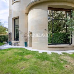 Paris XVIe - OCDE - Superbe duplex familial et de réception avec