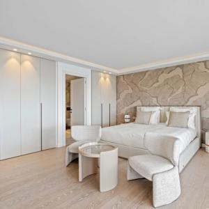 Cannes Croisette Appartement 6 pièces vue mer à vendre