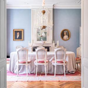 Château édifié en 1756 sur un terrain de 5.9 hectares