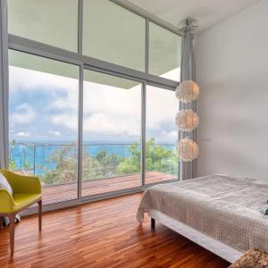 SUPER CANNES  VILLA CONTEMPORAINE VUE MER A VENDRE