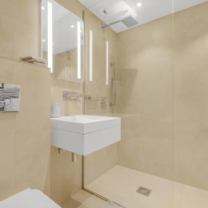 SUPER CANNES  VILLA CONTEMPORAINE VUE MER A VENDRE