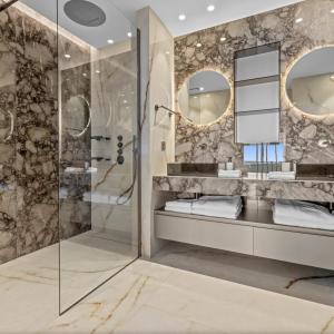 Cannes Croisette Appartement 6 pièces vue mer à vendre