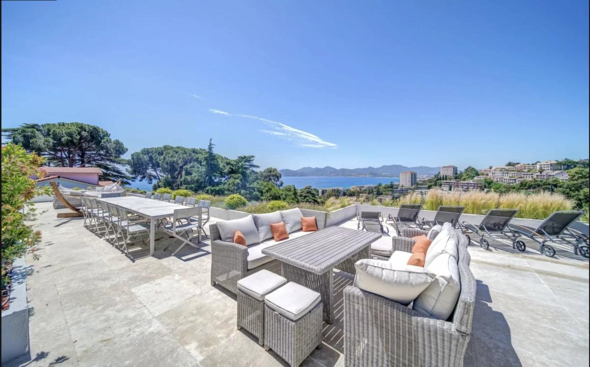 Cannes Luxueuse Villa vue mer panoramique à vendre