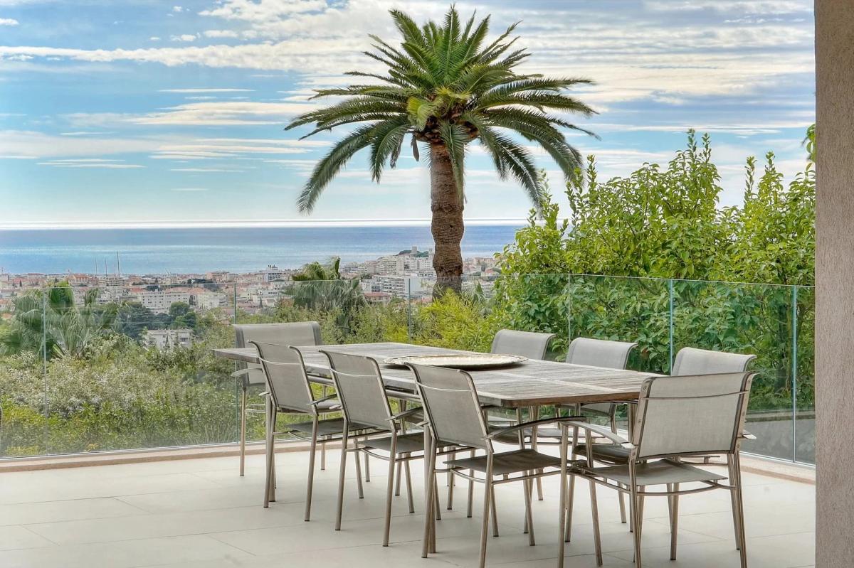 Le Cannet – Prestigieuse maison de ville avec vue mer panoramiqu