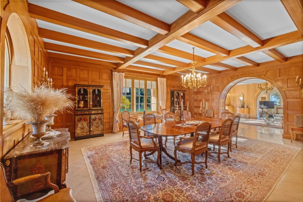 CAP D'ANTIBES - VILLA BELLA VISTA À VENDRE