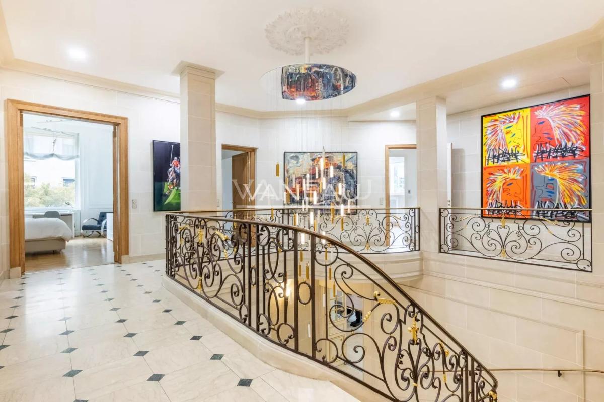 Paris XVIe - OCDE - Superbe duplex familial et de réception avec