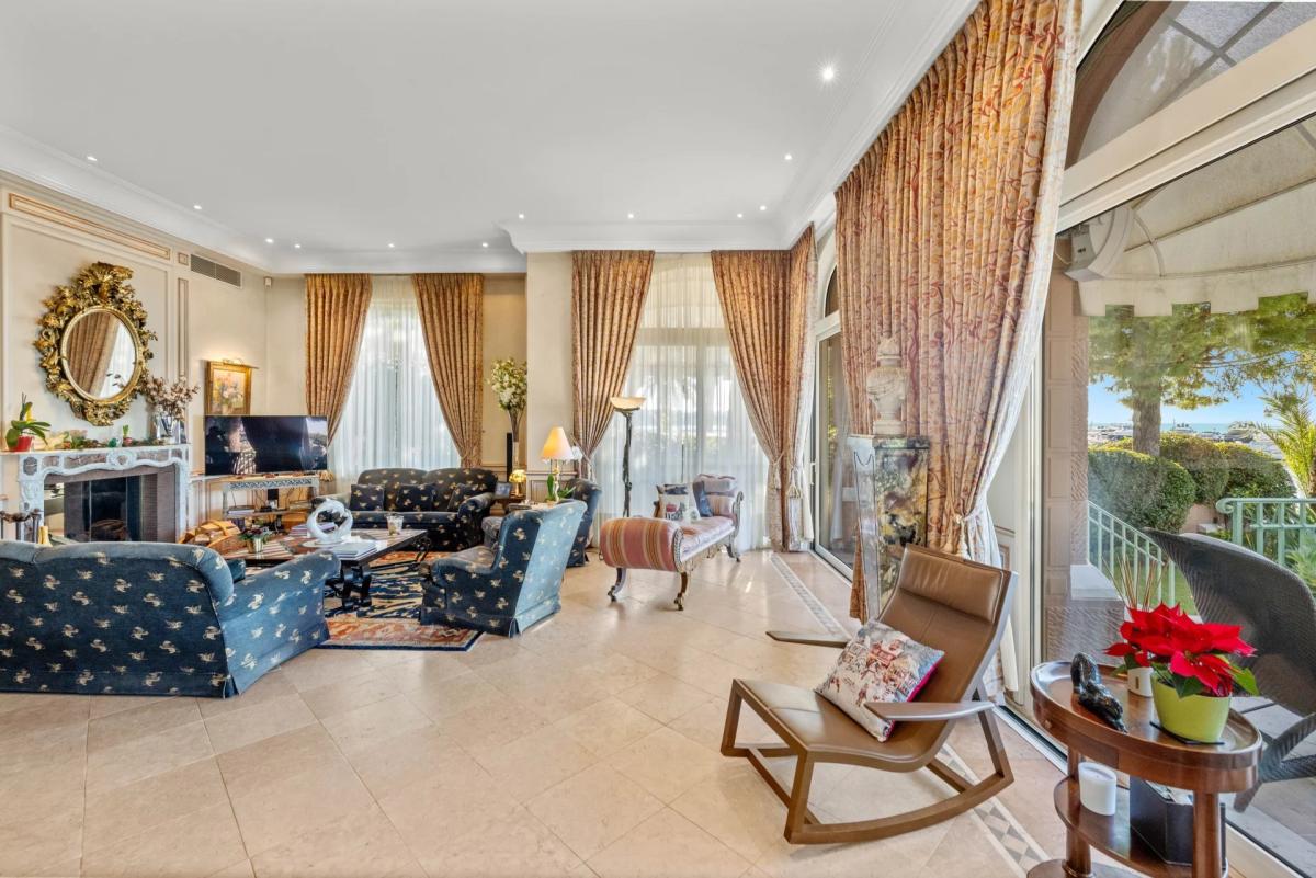 Cap D'Antibes, Chateau de la Vigie à Vendre