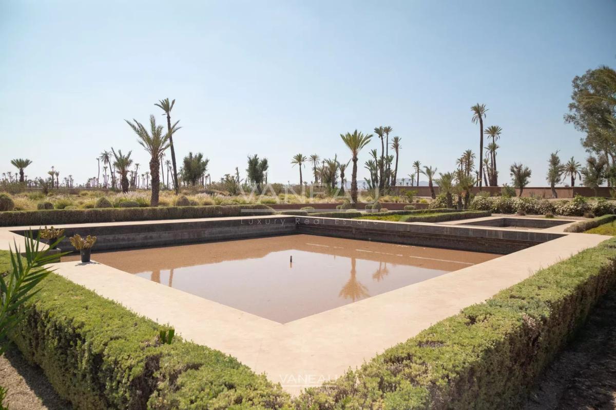 PALAIS À VENDRE AU COEUR DE LA PALMERAIE DE MARRAKECH