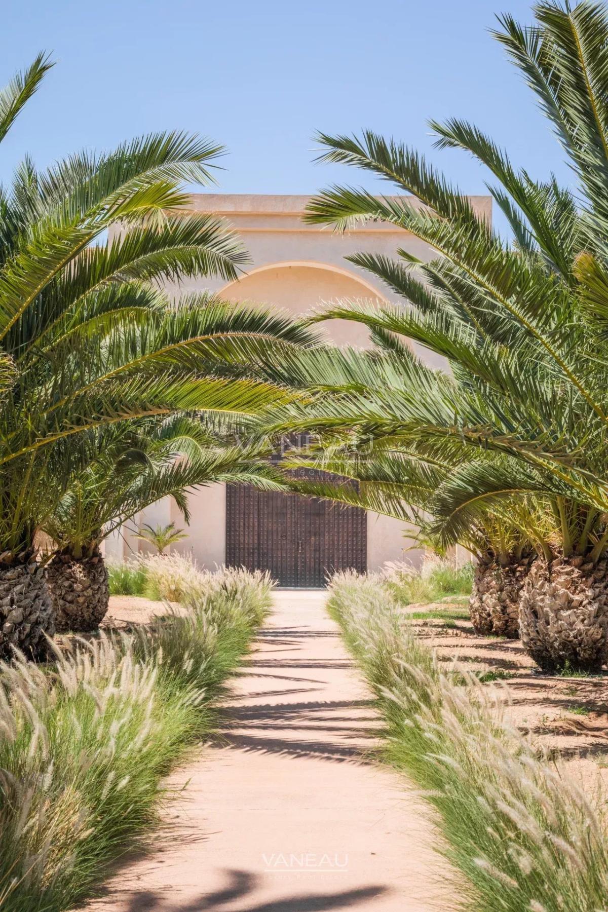PALAIS À VENDRE AU COEUR DE LA PALMERAIE DE MARRAKECH