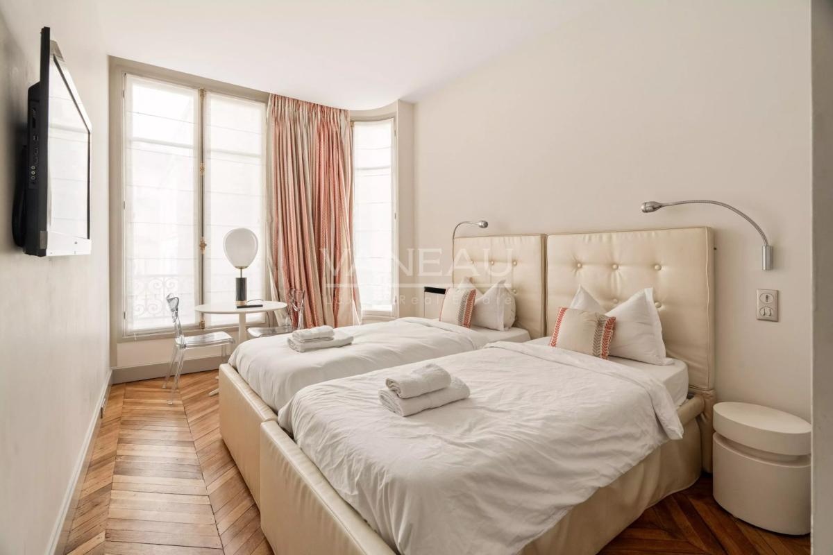 Paris XVIe - Trocadéro - Vue monuments.