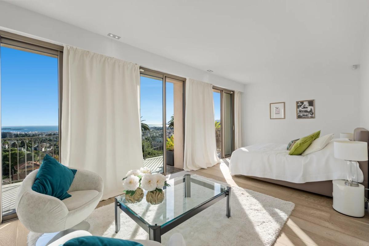 Le Cannet – Prestigieuse maison de ville avec vue mer panoramiqu