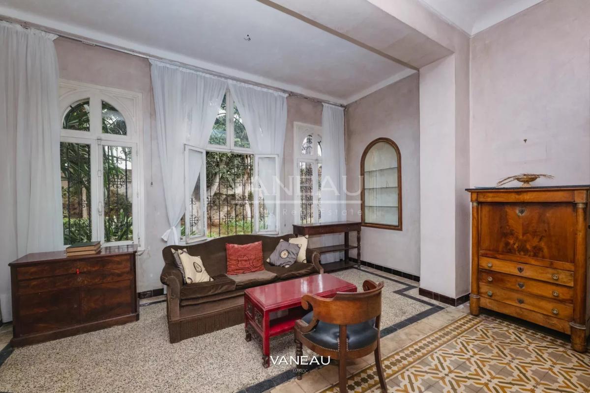 Villa Historique Classée - 470m² / 1273 m² - Mers Sultan, Casablanca