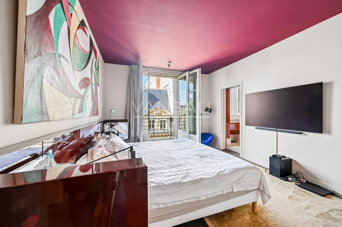 Paris VII – Élégant appartement de réception avec balcons – 175 m²