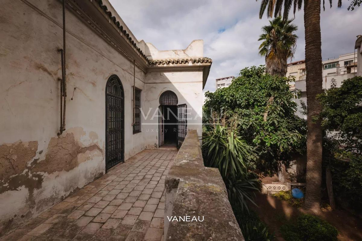 Villa Historique Classée - 470m² / 1273 m² - Mers Sultan, Casablanca