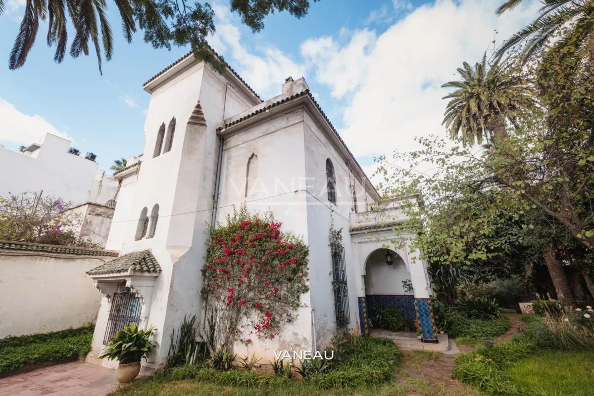 Villa Historique Classée - 470m² / 1273 m² - Mers Sultan, Casablanca
