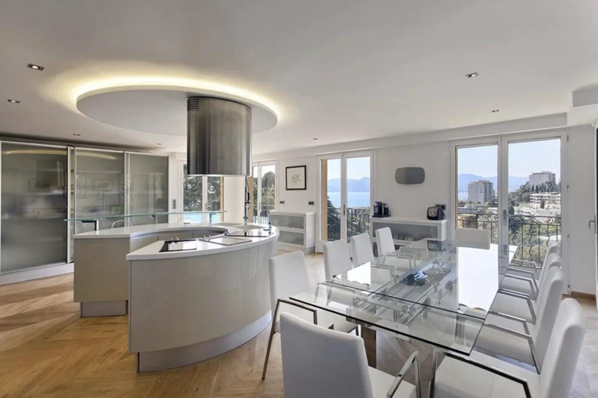 Cannes Luxueuse Villa vue mer panoramique à vendre