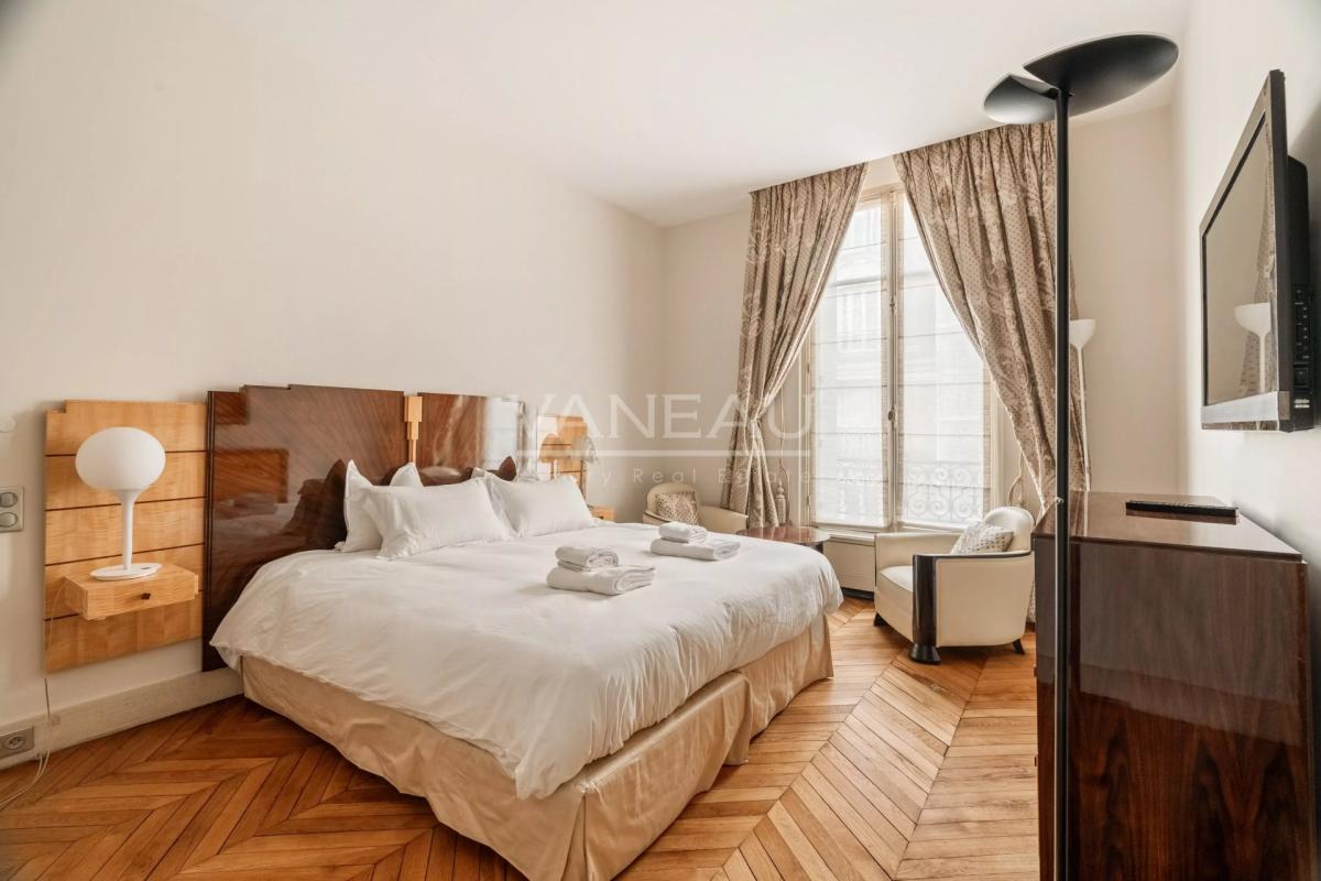 Paris XVIe - Trocadéro - Vue monuments.