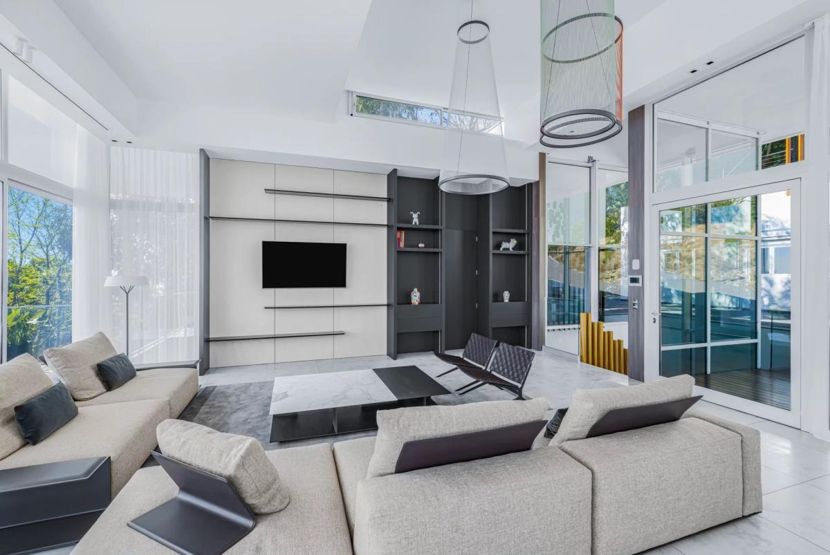 SUPER CANNES  VILLA CONTEMPORAINE VUE MER A VENDRE