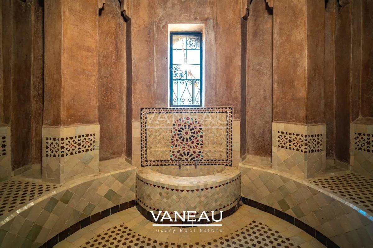 Harmonieux mélange d'une Villa et d'un Riad