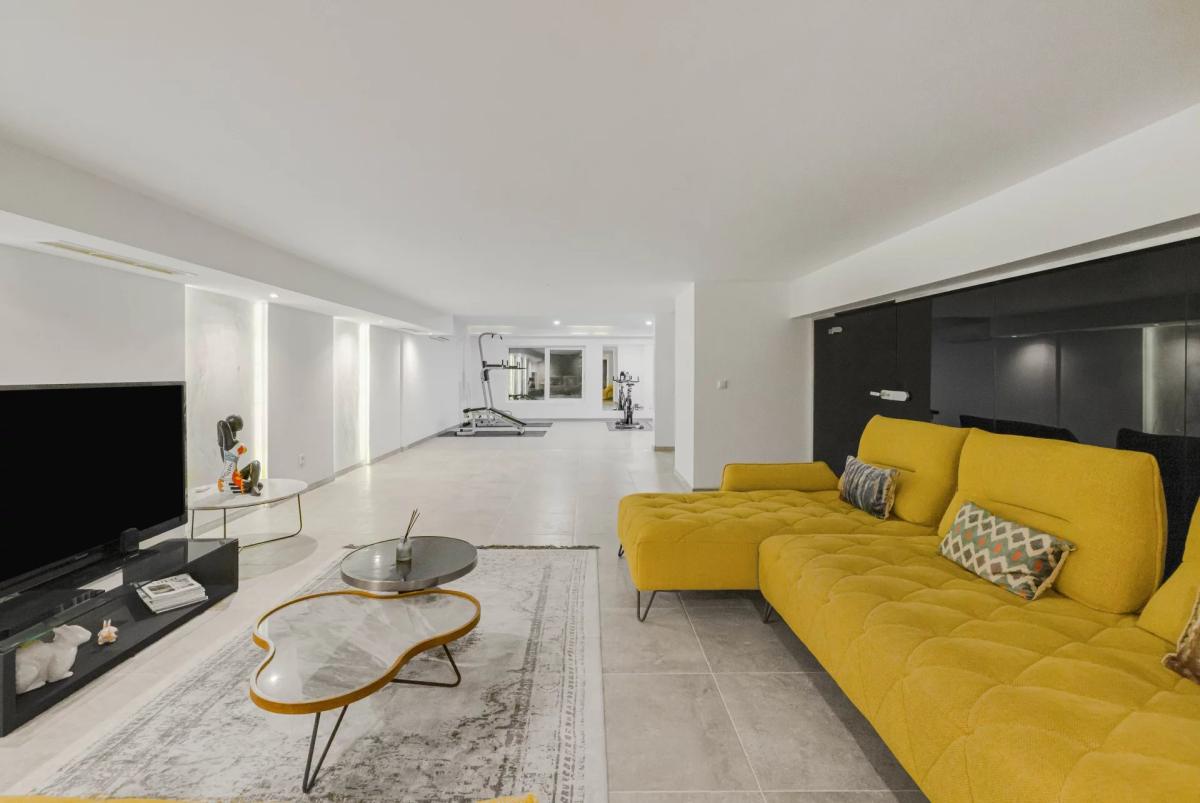 SUPER CANNES  VILLA CONTEMPORAINE VUE MER A VENDRE