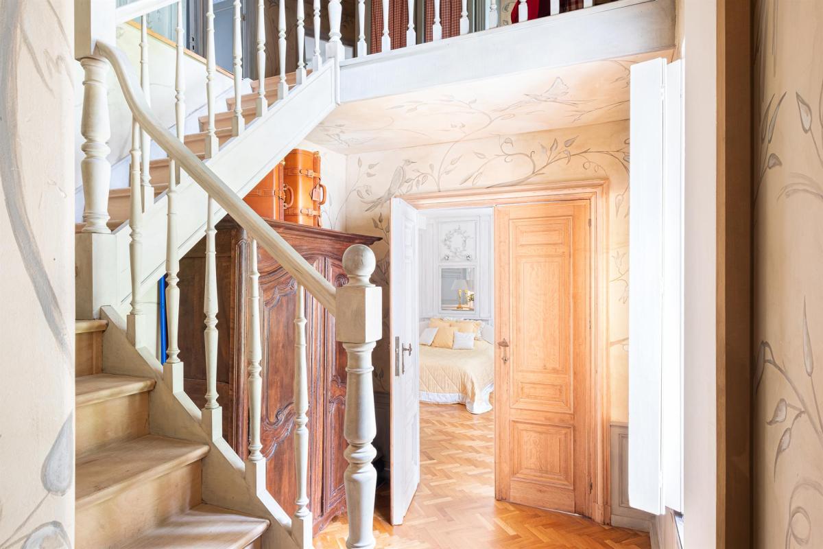 Château édifié en 1756 sur un terrain de 5.9 hectares