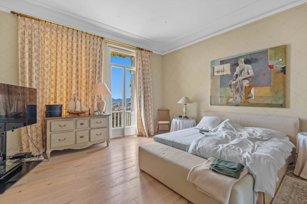 Cannes -  Villa Belle époque avec vue mer panoramique à vendre