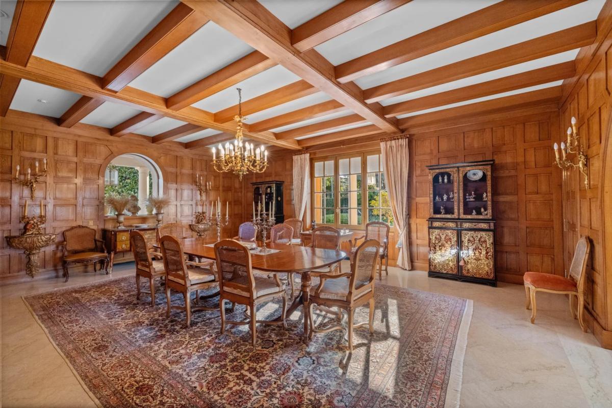 CAP D'ANTIBES - VILLA BELLA VISTA À VENDRE
