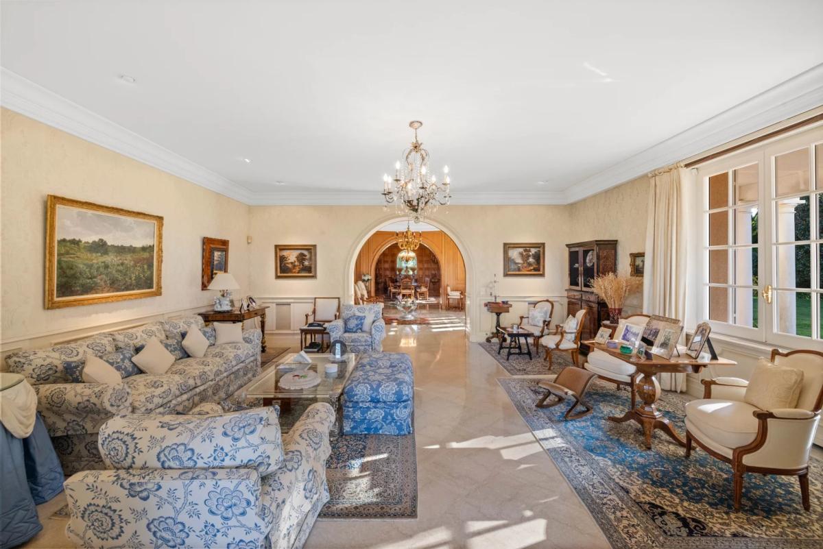 CAP D'ANTIBES - VILLA BELLA VISTA À VENDRE