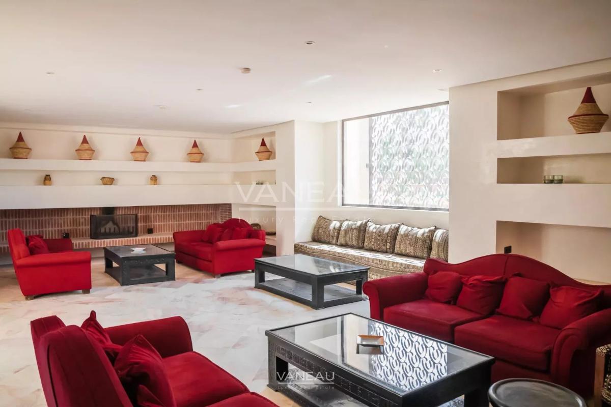 PALAIS À VENDRE AU COEUR DE LA PALMERAIE DE MARRAKECH